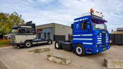 20251019-Tom-Holding-00574